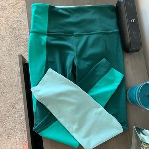 Athleta Powervita 7/8 tights